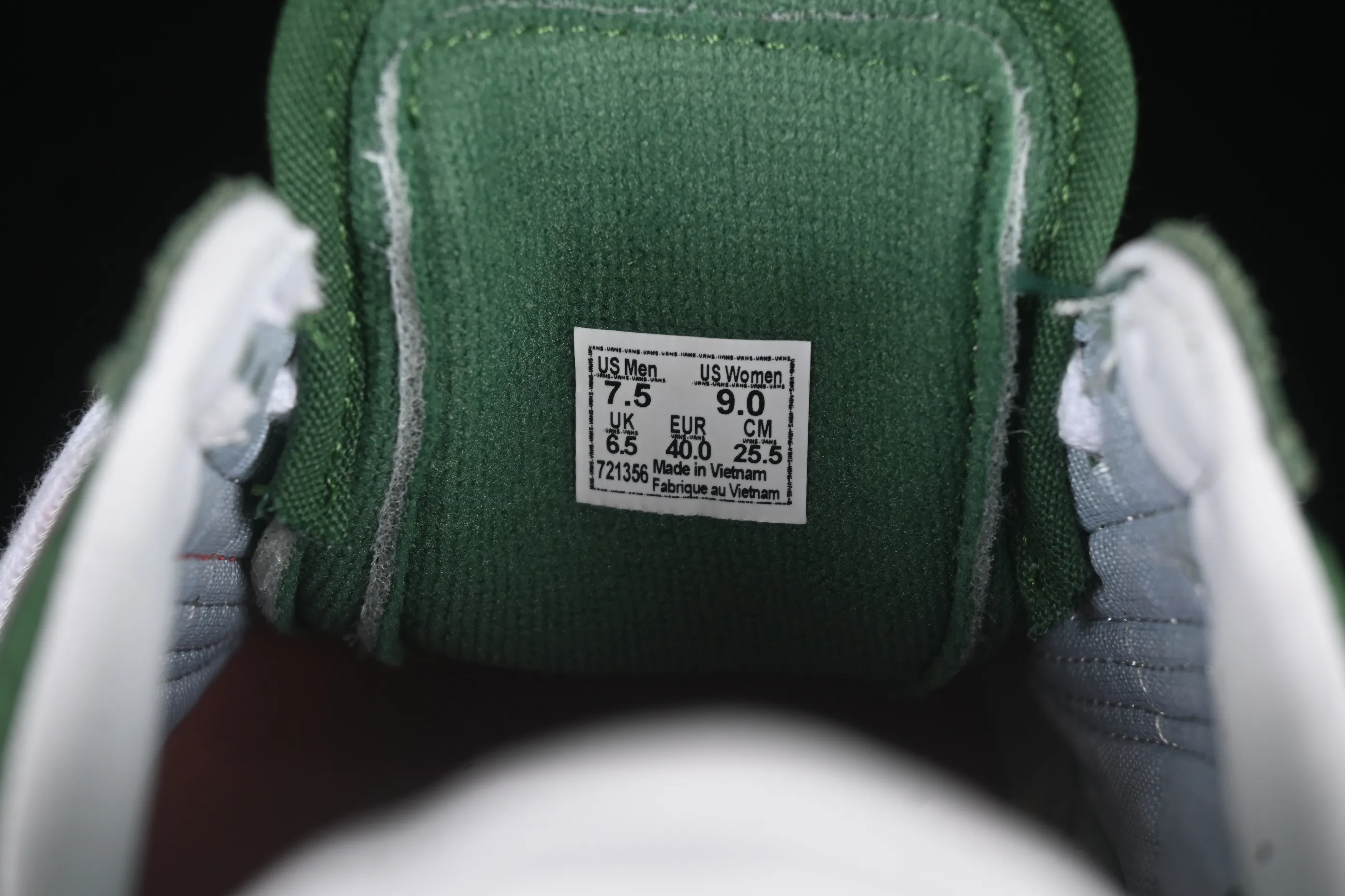 All categories Vans Vans series Vans Low Vans low-top Vans Super Lowpro Vans retro fashion comfortable versatile casual sneakers VN000D83BR1